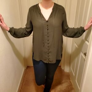 Crepe Button-Front Tie Neck Tunic Top